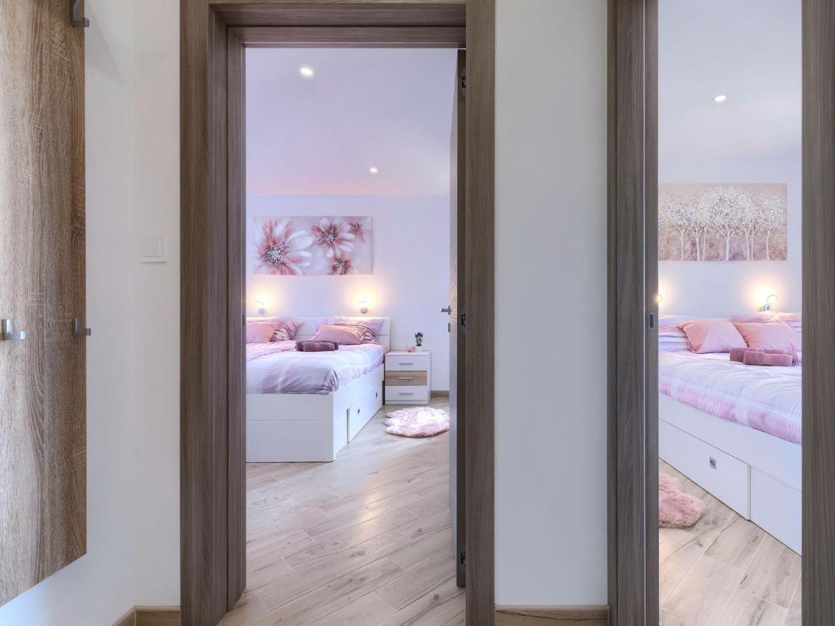 Apartment Joy By Interhome Pula Exterior photo